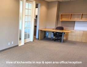 2101-2105 Woodside Rd, Redwood City, CA à louer Photo intérieure– Image 2 sur 4