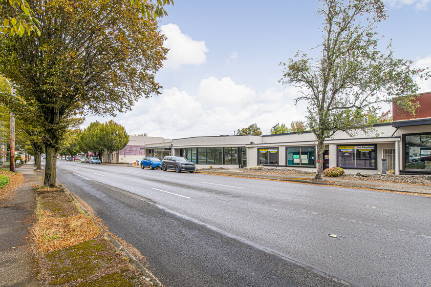 960-990 Commercial St SE, Salem, OR à louer - Photo de l’immeuble – Image 3 sur 7