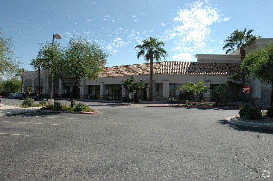 727 W Ray Rd, Gilbert, AZ à louer - Photo de l’immeuble – Image 3 sur 11