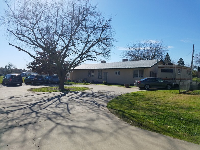 8386 Sheldon Rd, Elk Grove, CA à vendre - Photo principale – Image 3 sur 9