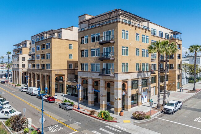 Plus de détails pour 301 Mission Ave, Oceanside, CA - Logement à vendre