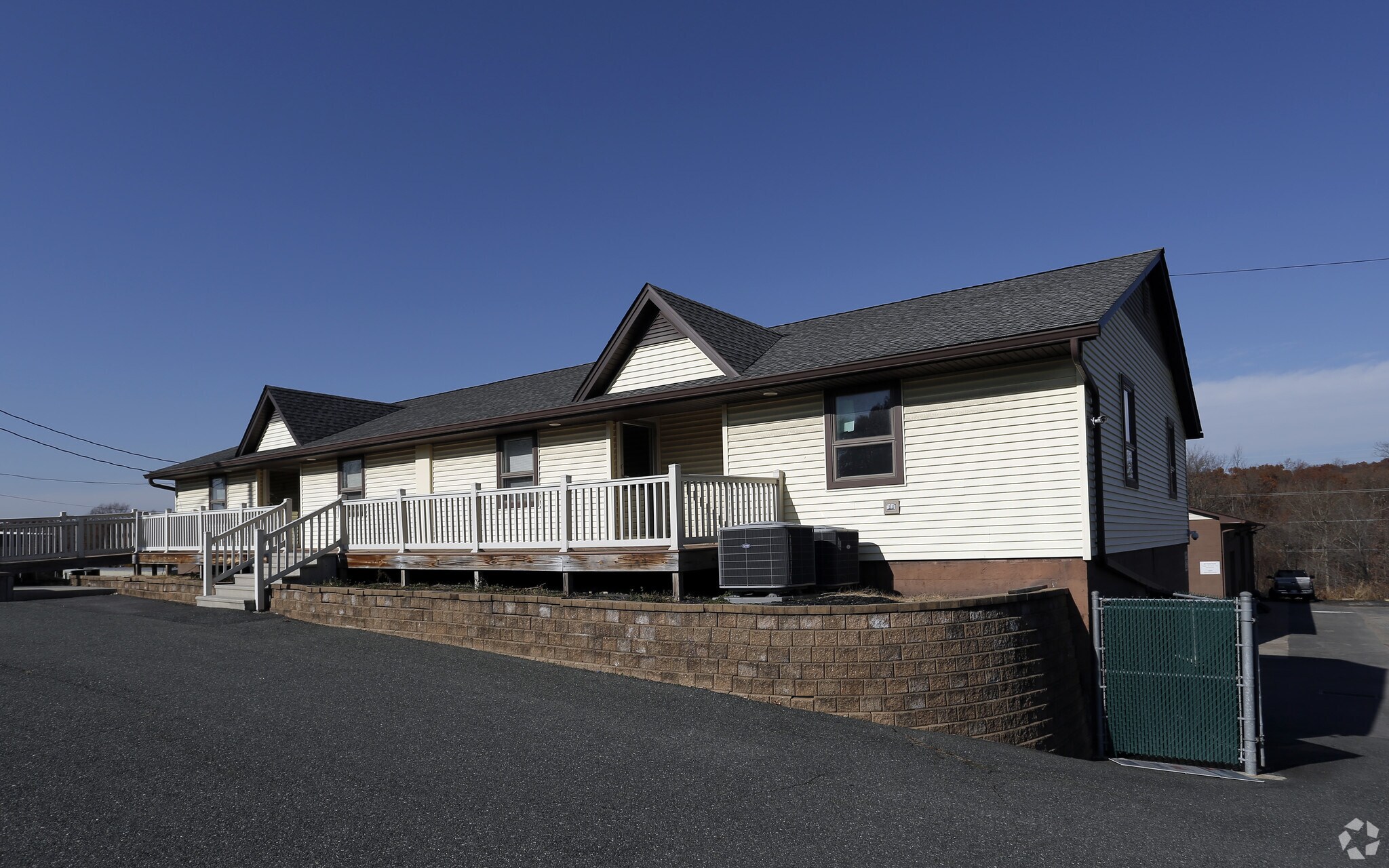 408 Pulaski Hwy, Joppa, MD à louer Photo principale– Image 1 sur 23