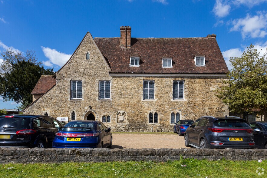 College Rd, Maidstone à louer - Photo de l’immeuble – Image 3 sur 3