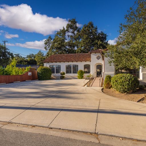 108 E Matilija St, Ojai, CA à vendre - Photo de l’immeuble – Image 3 sur 19