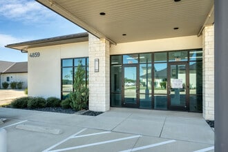 4841-4865 Williams Dr, Georgetown, TX à louer Photo intérieure– Image 2 sur 15