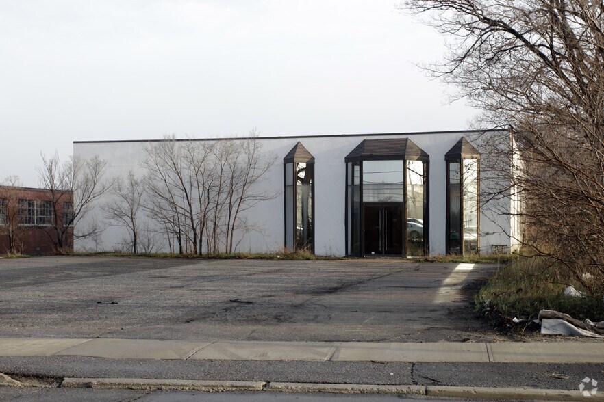 168 Bridgeland Ave, Toronto, ON à vendre - Photo de l’immeuble – Image 2 sur 2