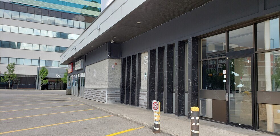 140 11th Ave SW, Calgary, AB à louer - Photo de l’immeuble – Image 2 sur 8
