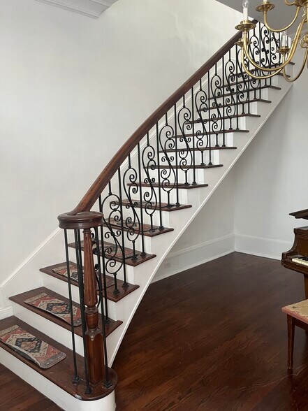 1030 Burgundy St, New Orleans, LA à vendre - Photo intérieure – Image 2 sur 27