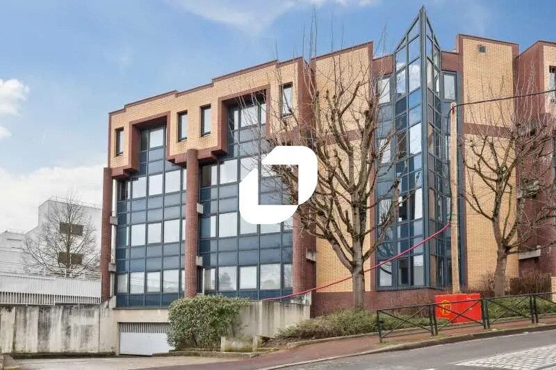 Bureau dans Garches à louer Photo de l’immeuble– Image 1 sur 13