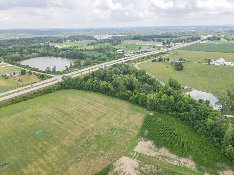 3** W County Road 300 N, New Castle, IN à vendre - Photo de l’immeuble – Image 2 sur 13