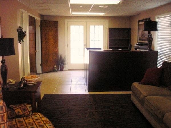 6988 Raymond Stotzer, College Station, TX à vendre - Photo de l’immeuble – Image 3 sur 30