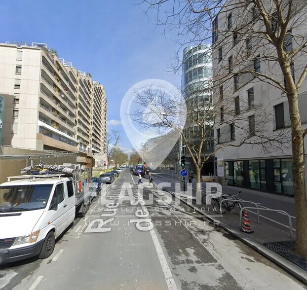 Local commercial dans Boulogne-Billancourt à louer - Photo de l’immeuble – Image 3 sur 3