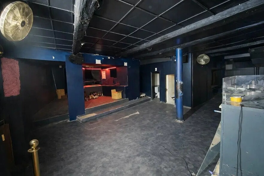 Local commercial dans Nice à louer - Photo de l’immeuble – Image 2 sur 5