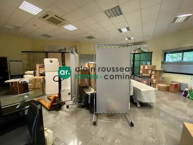 Local d’activités dans Saint-Herblain à louer - Photo de l’immeuble – Image 3 sur 5