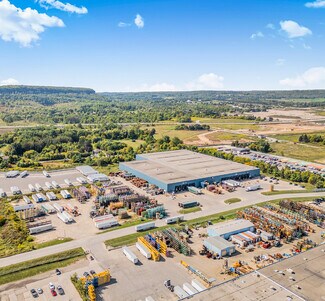 Plus de détails pour 365 Market Dr, Milton, ON - Industriel/Logistique à louer