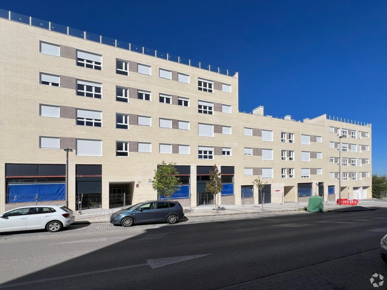 Immeuble residentiel dans Arganda del Rey, Madrid à vendre Photo intérieure– Image 1 sur 2
