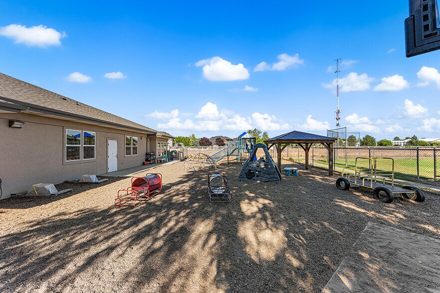 13013 W Persimmon Ln, Boise, ID à vendre - Photo de l’immeuble – Image 3 sur 23
