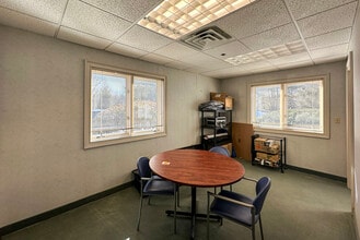 4 Bellows Rd, Westborough, MA à louer Photo intérieure– Image 2 sur 6