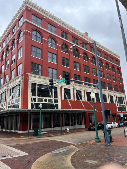401 E Capitol St, Jackson, MS à louer - Photo de l’immeuble – Image 2 sur 7
