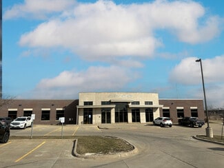 Plus de détails pour 2301 Jones Blvd, Coralville, IA - Bureau à louer