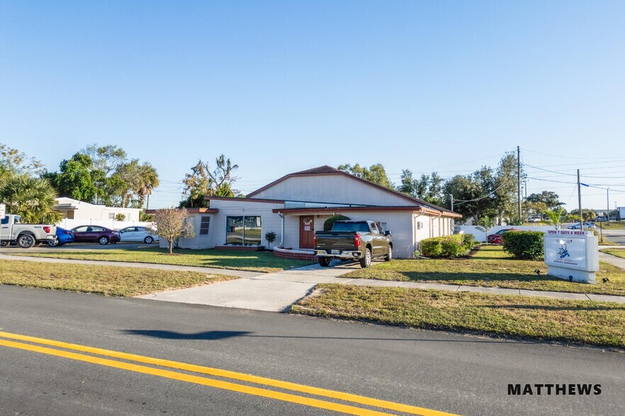 1204 Carlton Ave, Lake Wales, FL à vendre - Photo de l’immeuble – Image 2 sur 3