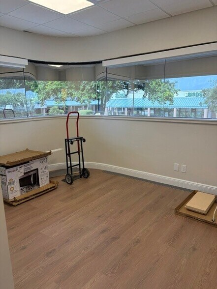 2160 W Atlantic Ave, Delray Beach, FL à louer - Photo intérieure – Image 3 sur 7