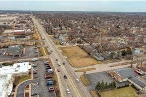 Plus de détails pour 9 E Rollins Rd, Round Lake Beach, IL - Terrain à vendre