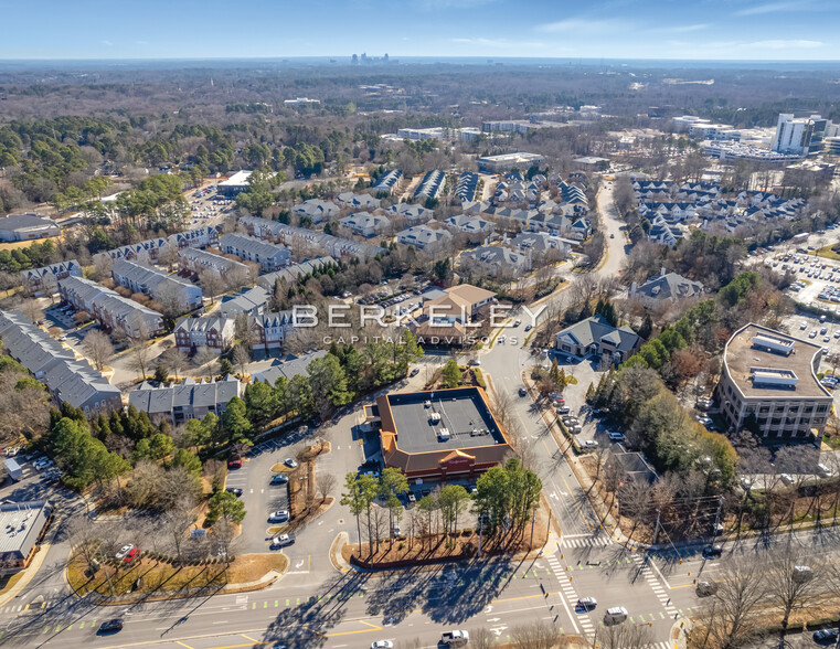 3432 Edwards Mill Rd, Raleigh, NC à vendre - Photo de l’immeuble – Image 3 sur 9