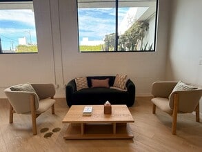 1154 S Robertson Blvd, Los Angeles, CA à louer Photo de l’immeuble– Image 1 sur 4