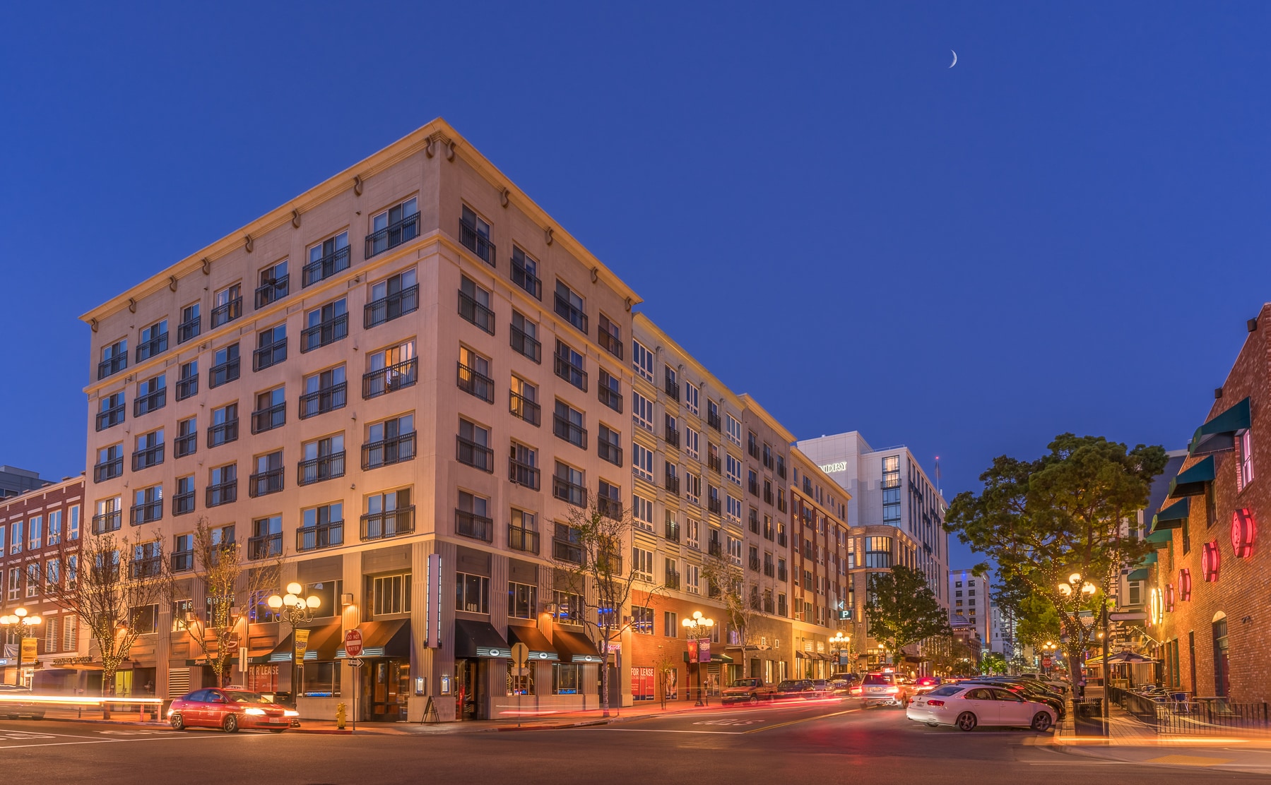 450 J St, San Diego, CA à louer Photo intérieure– Image 1 sur 3