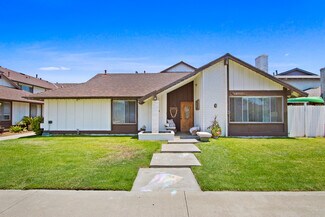 Plus de détails pour 18712 Demion Ln, Huntington Beach, CA - Logement à vendre