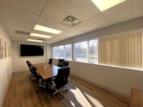 155 Pierce St, Somerset, NJ à louer Photo intérieure– Image 2 sur 5