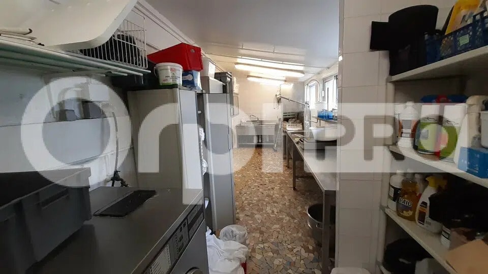 Local d'activités dans Mazirat à vendre - Photo de l’immeuble – Image 3 sur 8