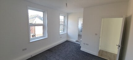 10-10A North Ln, Leeds à louer Photo intérieure– Image 2 sur 9