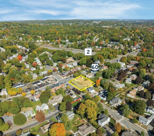 334 Pleasant St, Belmont, MA à vendre Photo de l’immeuble– Image 1 sur 6