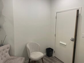 9730-9732 Wilshire Blvd, Beverly Hills, CA à louer Photo intérieure– Image 1 sur 4