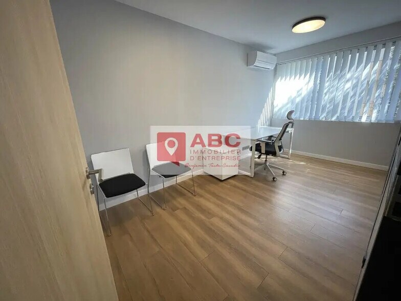 Bureau dans Montpellier à vendre - Photo de l’immeuble – Image 3 sur 10
