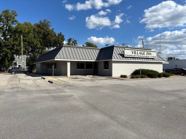1919 N Harrison St, Davenport, IA à vendre - Photo de l’immeuble – Image 3 sur 6