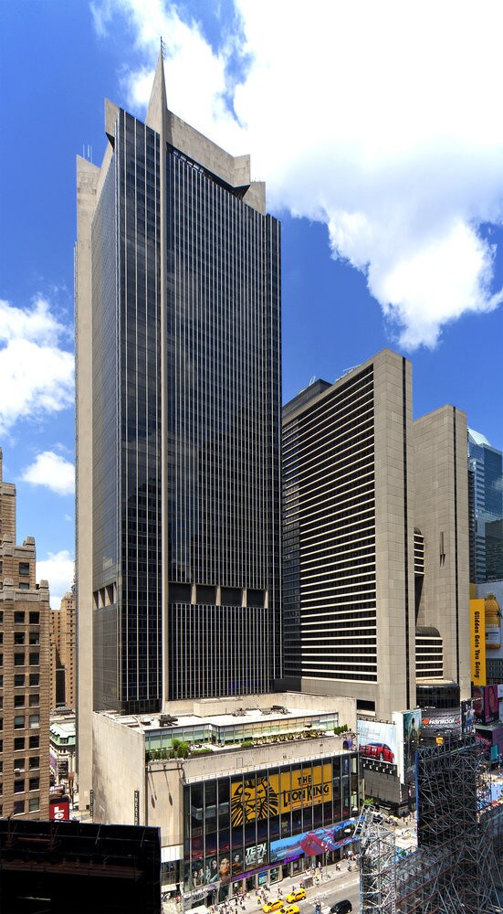 1515 Broadway, New York, NY à louer Photo principale– Image 1 sur 7