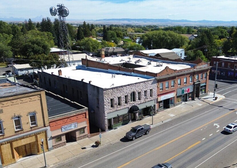 22 N Bridge St, Saint Anthony, ID à vendre - Photo de l’immeuble – Image 3 sur 14