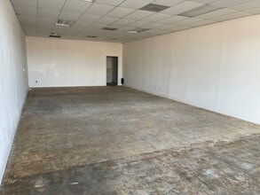 3902 Pacific Coast Hwy, Torrance, CA à louer Photo de l’immeuble– Image 1 sur 1