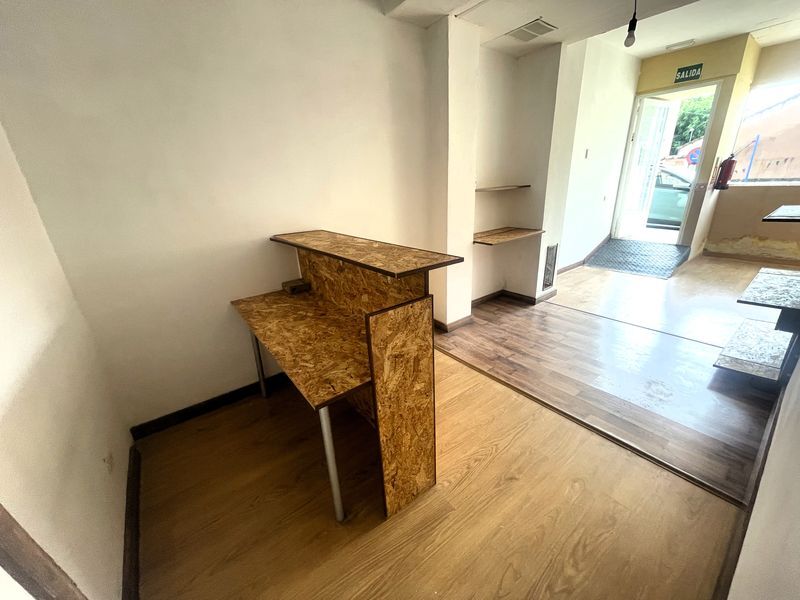 Local commercial dans Manzanares el Real, Madrid à louer Plan d’étage– Image 1 sur 7