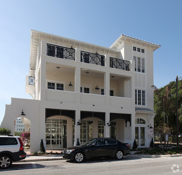 104 SE 1st Ave, Delray Beach, FL à louer - Photo principale – Image 1 sur 8