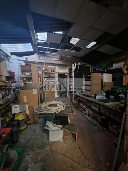 Industriel/Logistique dans Drancy à vendre - Photo de l’immeuble – Image 3 sur 3