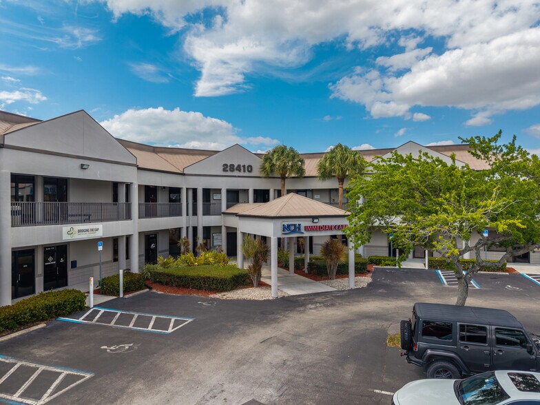 28410 Bonita Crossing Blvd, Bonita Springs, FL à louer - Photo de l’immeuble – Image 2 sur 16