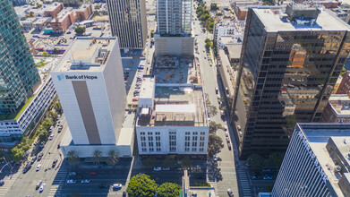 3240 Wilshire Blvd, Los Angeles, CA - VUE AÉRIENNE  vue de carte - Image1