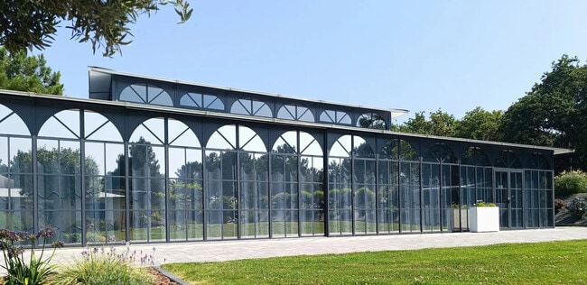 Plus de détails pour Local d’activités à vendre