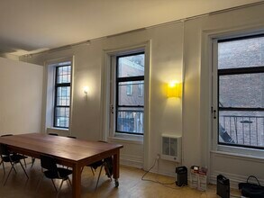 26 Bond St, New York, NY à louer Photo intérieure– Image 2 sur 5