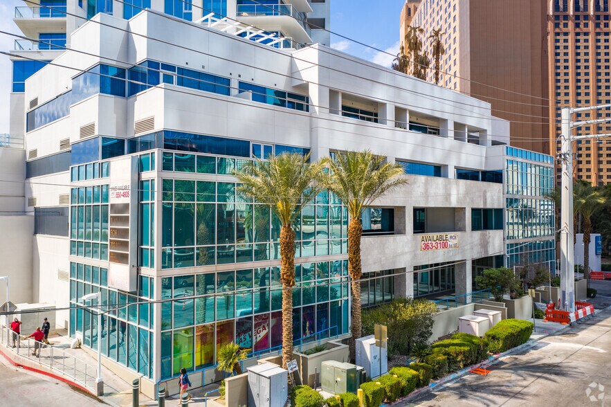 2700 Las Vegas Blvd, Las Vegas, NV à louer - Photo de l’immeuble – Image 3 sur 49