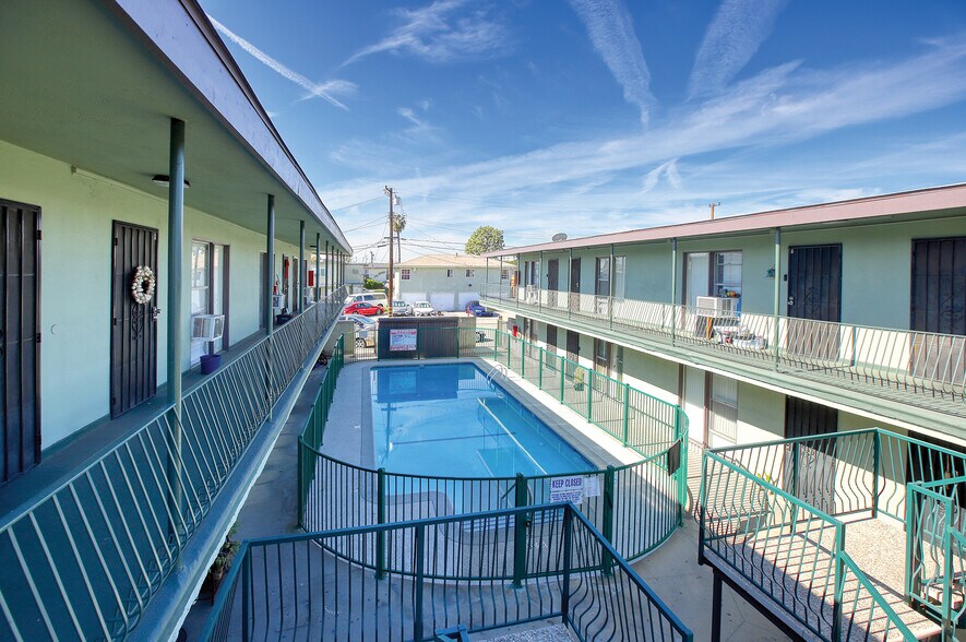 11523-11529 Old River School Rd, Downey, CA à vendre - Photo de l’immeuble – Image 3 sur 9